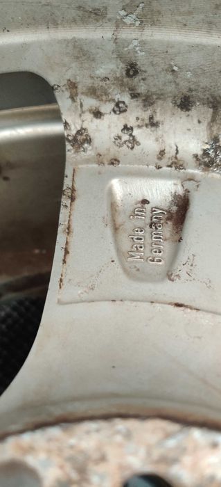 Vand jante cu anvelope de vara