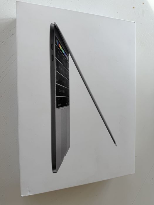 MacBook Pro 13” - Intel Core i5 3.1 GHz - 16 GB RAM - 1 TB SSD - Отлично състояние