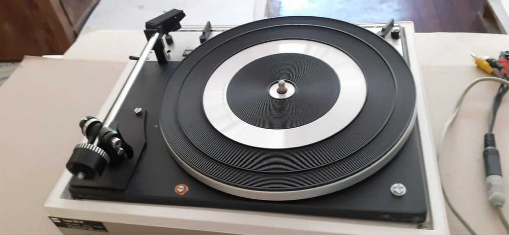 Грамофон Dual CS 12 / Dual 1214/