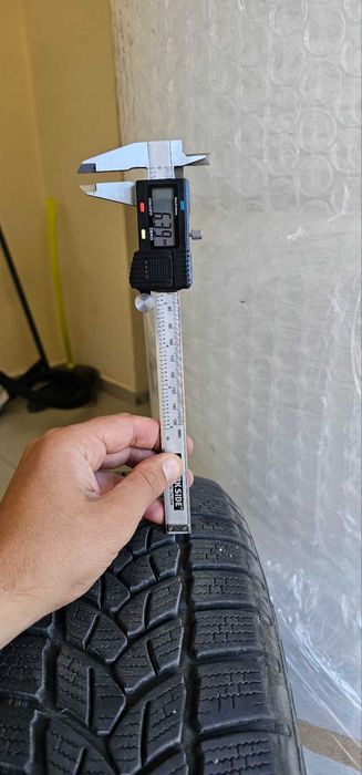 4 броя зимни гуми Firestone 185/65/15 dot 17