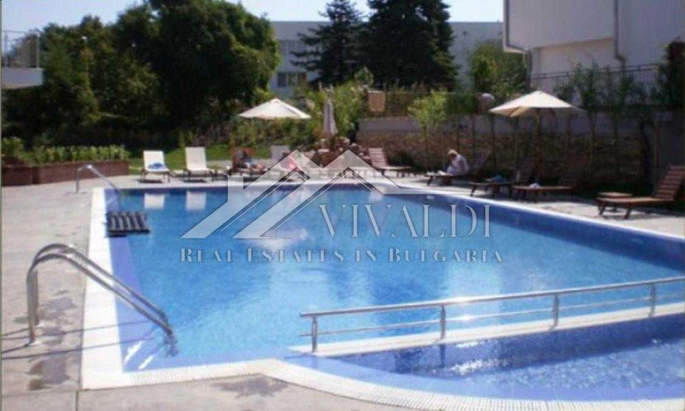 Дава се под наем Двустаен апартамент в Варна, Център - 67 кв.м за 648.21 € - Снимка #7