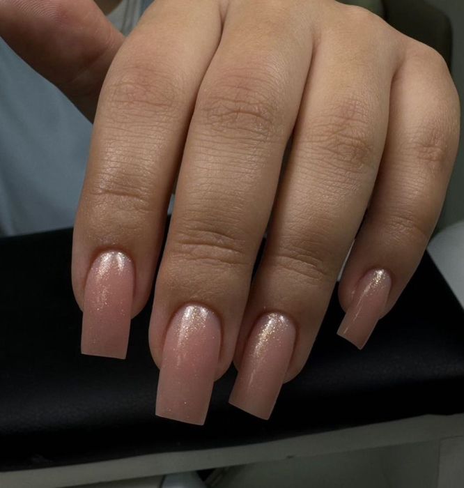 Нужны модели на маникюр и на наращивание