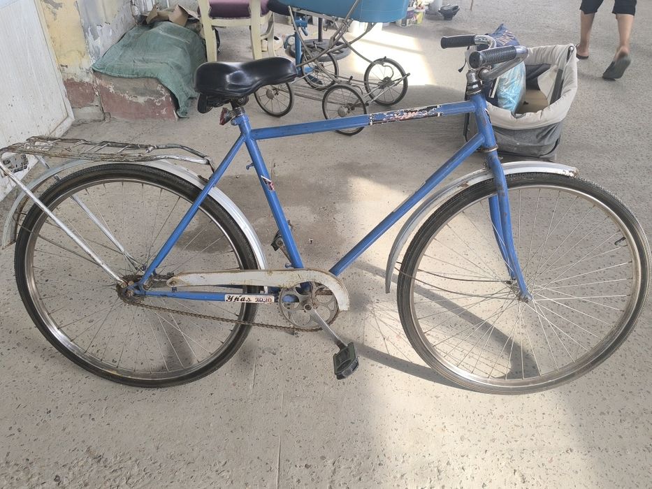 Ural velosiped sotiladi