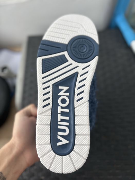 PREMIUM! LV Skate 40