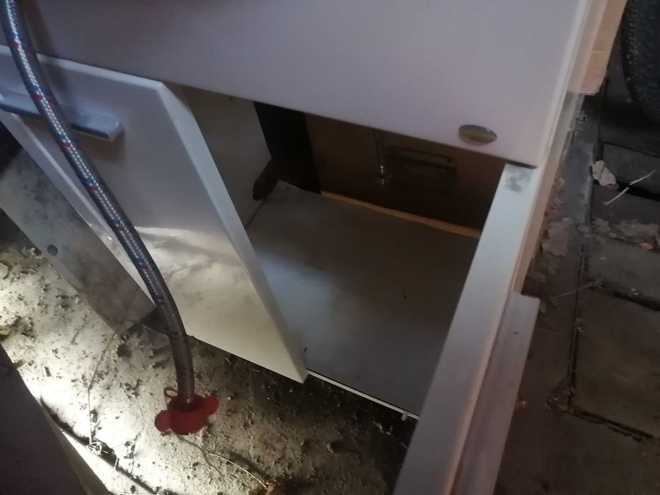 отдам за символическую цену