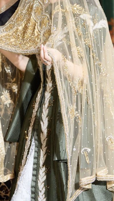 Адрасовый премиальный наряд ручной работы