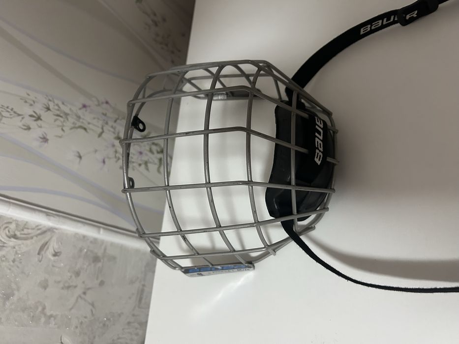 хоккейная клюшка и сетка