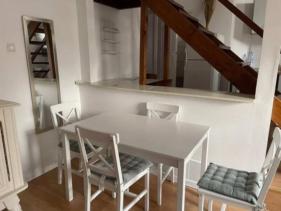 Închiriez apartament central