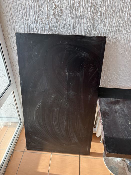 Продам столы без стульев