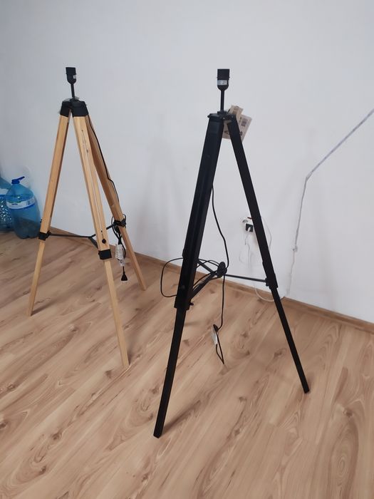 Дървена подова лампа тринога