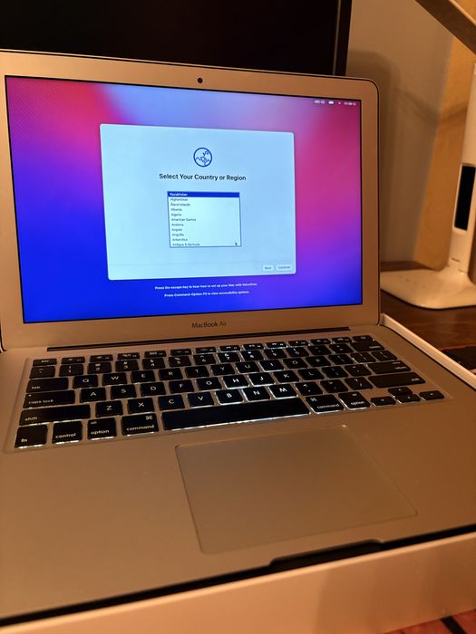 MacBook Air (13-inch, Early 2015)