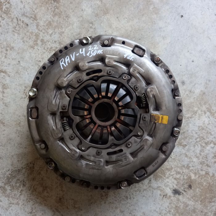 Съединител Toyota Rav 4