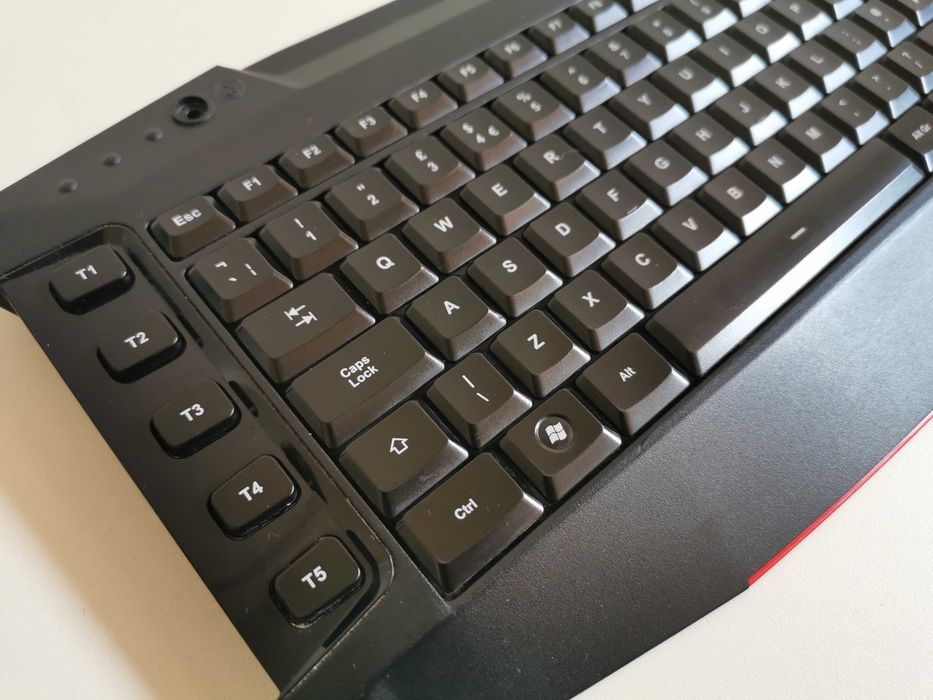 Геймърска клавиатура Thermaltake Ttesports Challenger Pro с подсветка