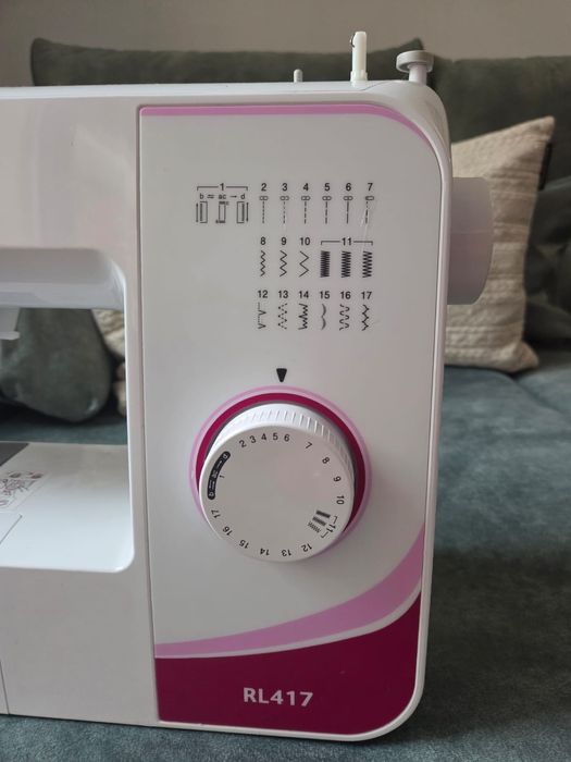 Masina de cusut BROTHER RL417VP2, 17 programe, 850 imp/min, alb-roz