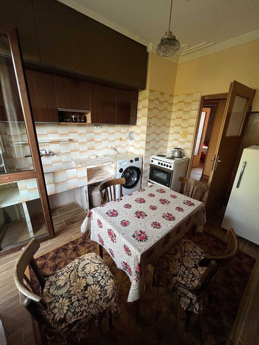 Дава се под наем Двустаен апартамент в Пловдив, Център - 78 кв.м за 350 € - Снимка #11