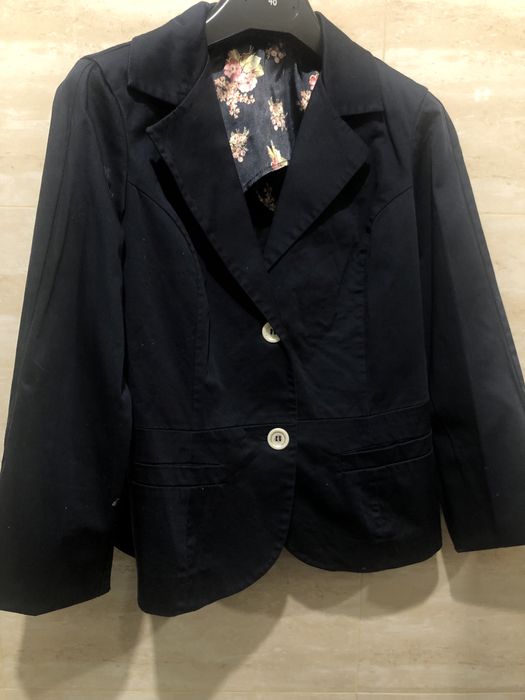 Пиджак (Абая Манаса)