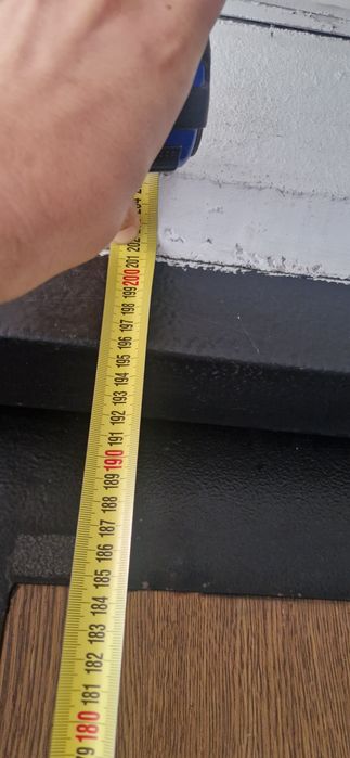 Usa de intrare 90 cm latime pe 205 cm inaltime