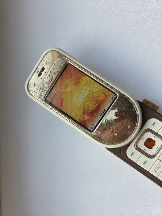 Nokia 7370 decodat

Stare foarte buna, urme normale de utilizare

F