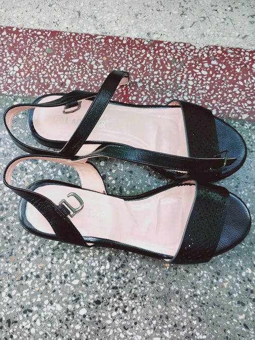 Дамски  черни сандали 10 лева