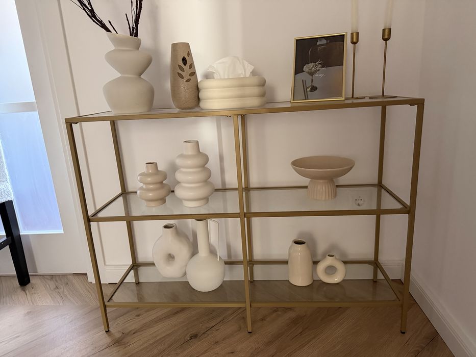 Vand masuta decorativa