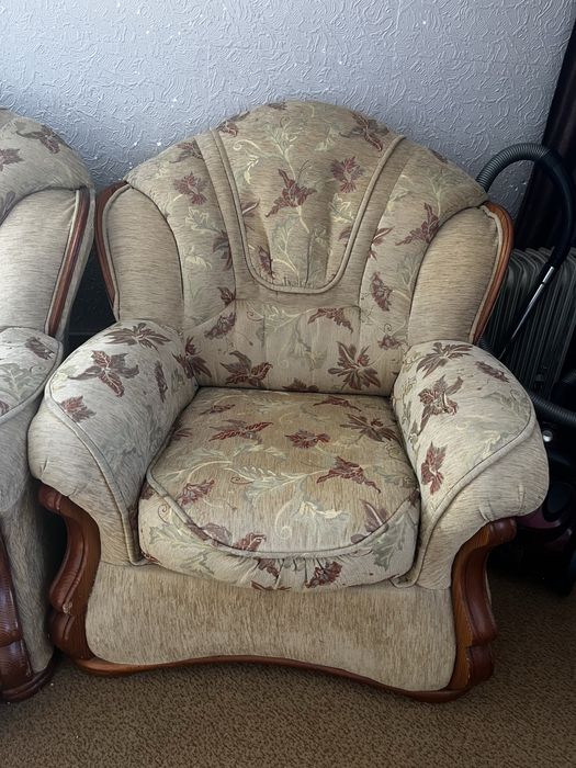 Диван и два кресла Потютьков