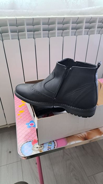 Ghete barbatesti din piele naturala! Noi!