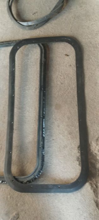 Продам запчасти на люк Газель