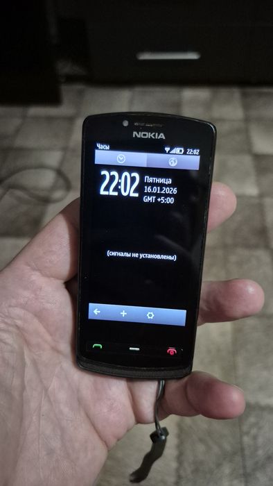 Нокия 700 black б/у