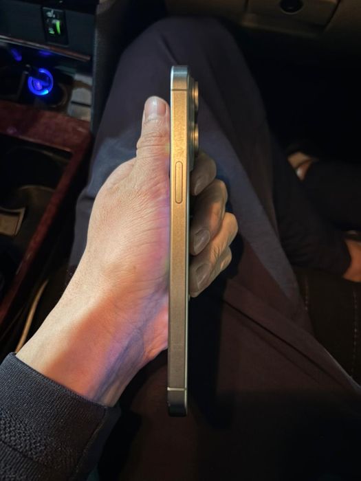 Продам iphone 15 pro max 256 идеал 90 акум