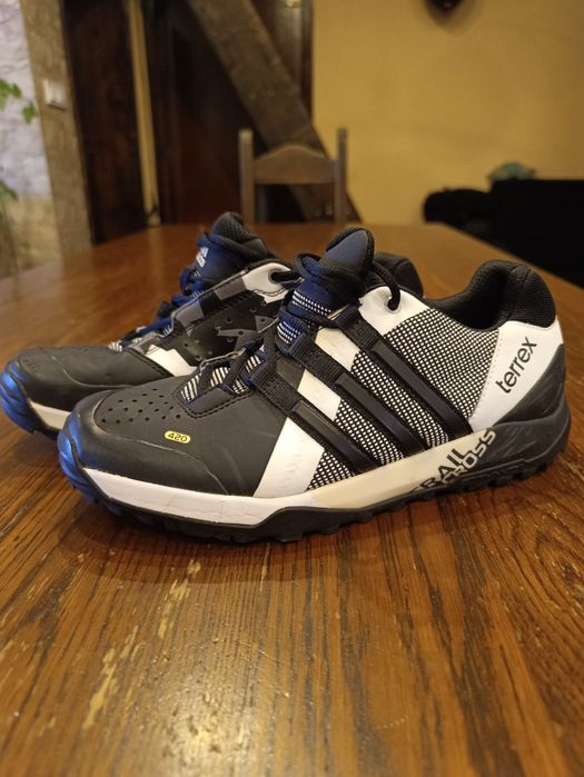 Adidas Terrex номер 40
