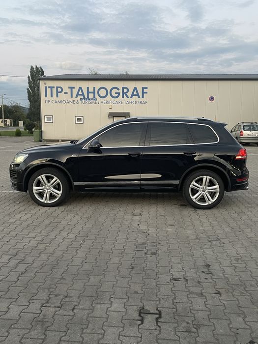 Volkswagen Touareg R line