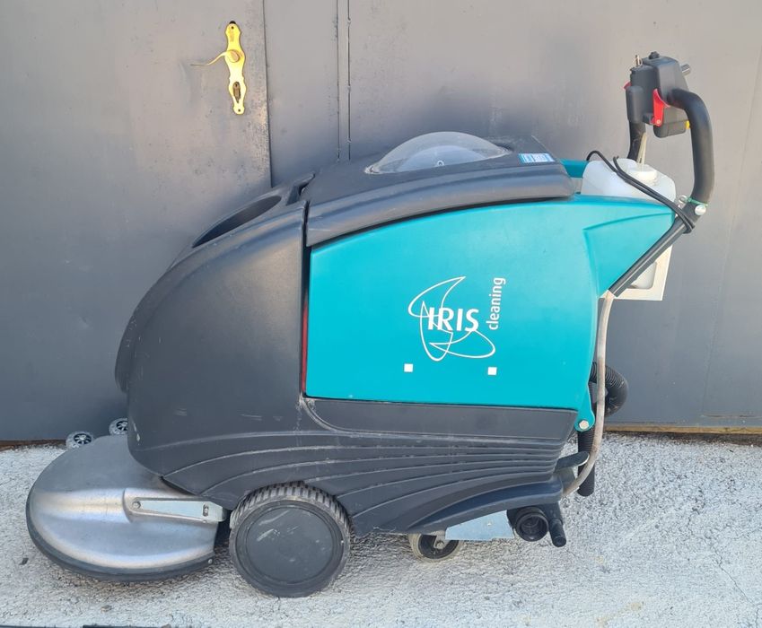Професионална самоходна подопочистваща машина Cleanfix RA 505 IBCT