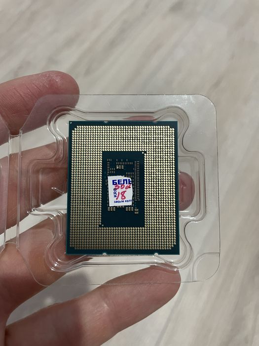 Продаю процессор Intel Core i5 12400F