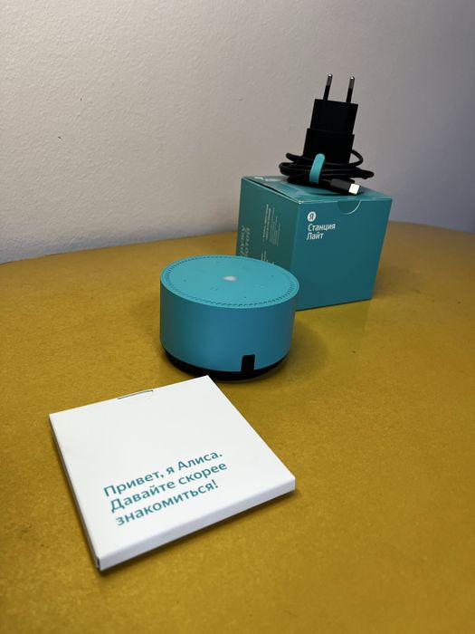 Продам умную колонку Алиса