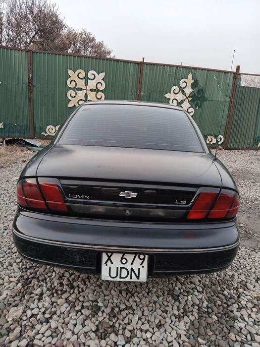 Автомобиль шевролет Американец .