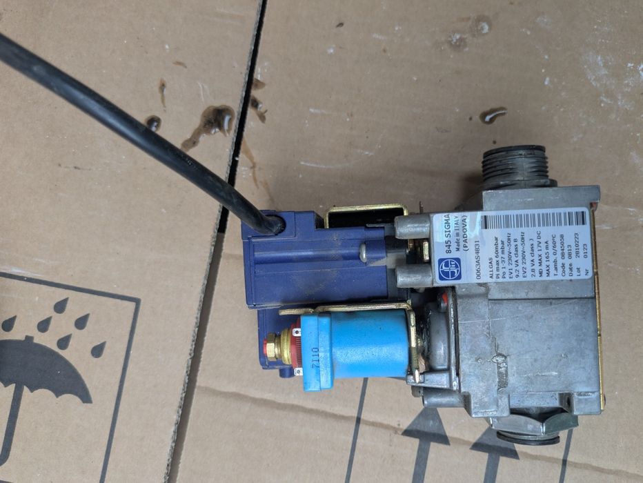 Piese centrala Ariston B60