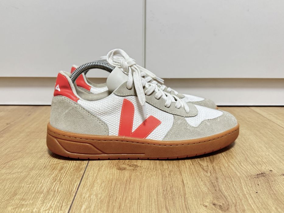 Veja V-10 B-Mesh White Orange Fluo