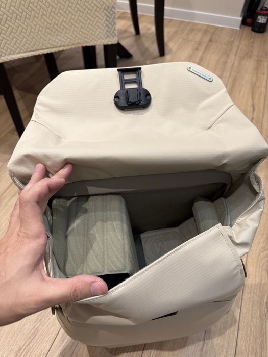 Фото раница PGYTECH ONE GO 2 20L Sand Khaki