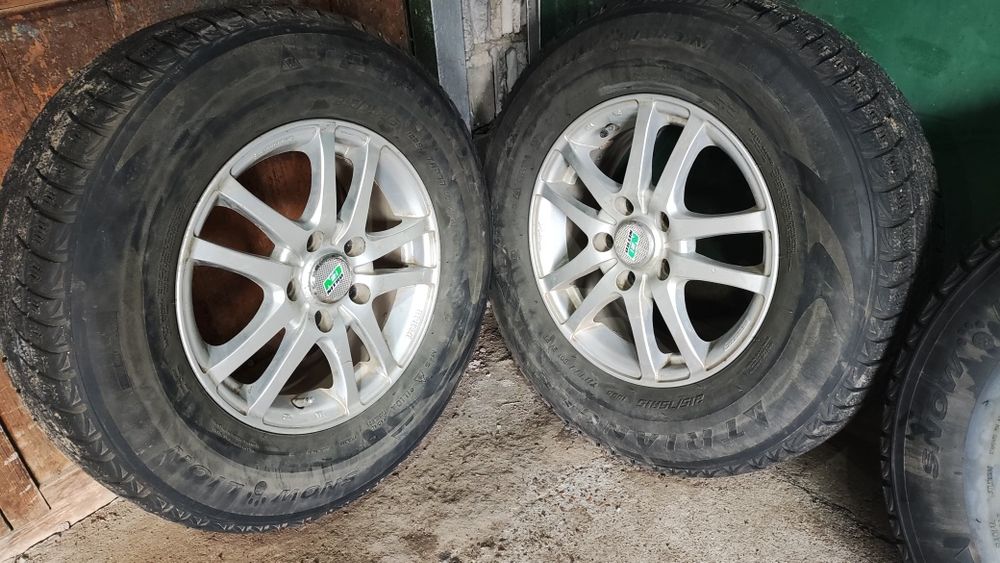 Продам комплект дисков r15