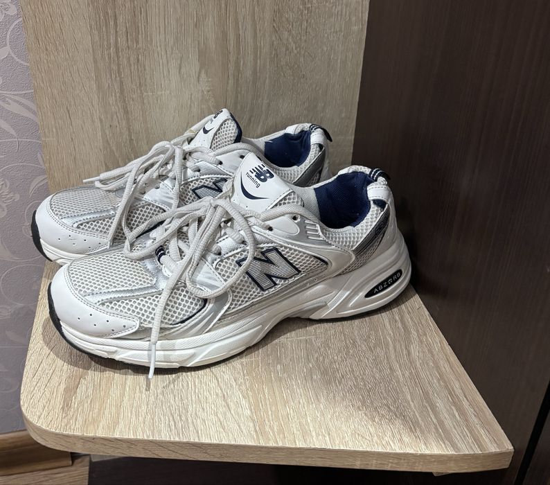 Продам женскую обувь