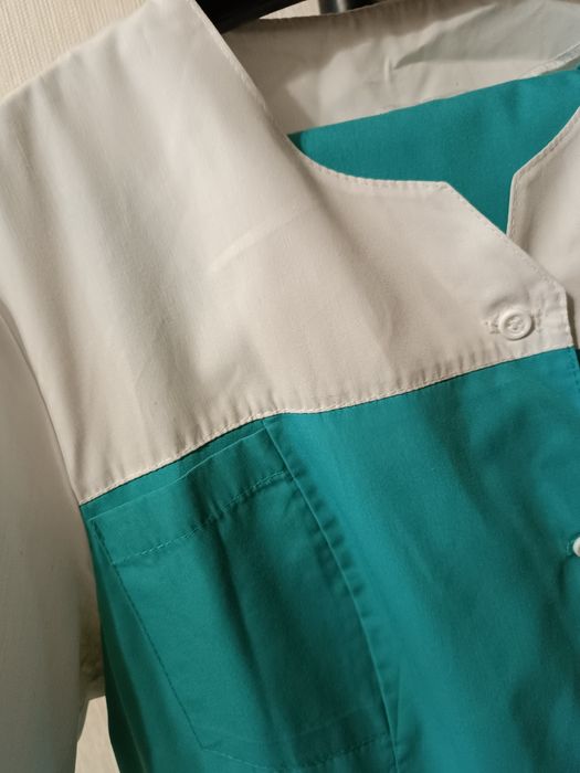 Продам медицинский костюм