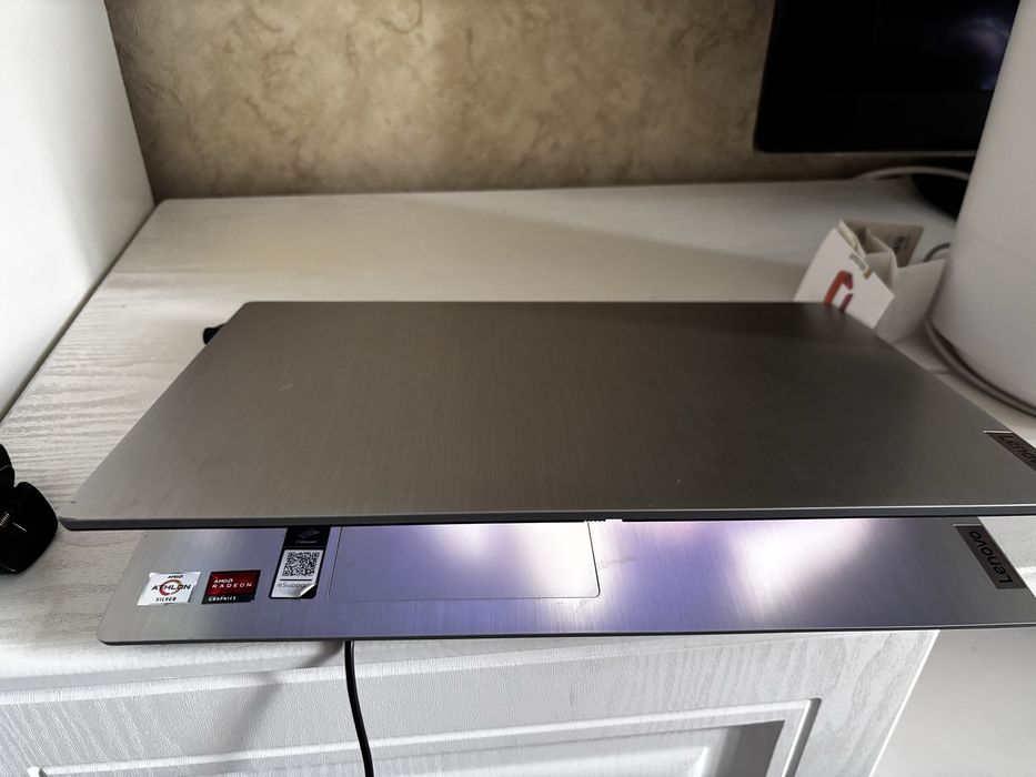 Продам ноутбук Lenovo Ideapad3