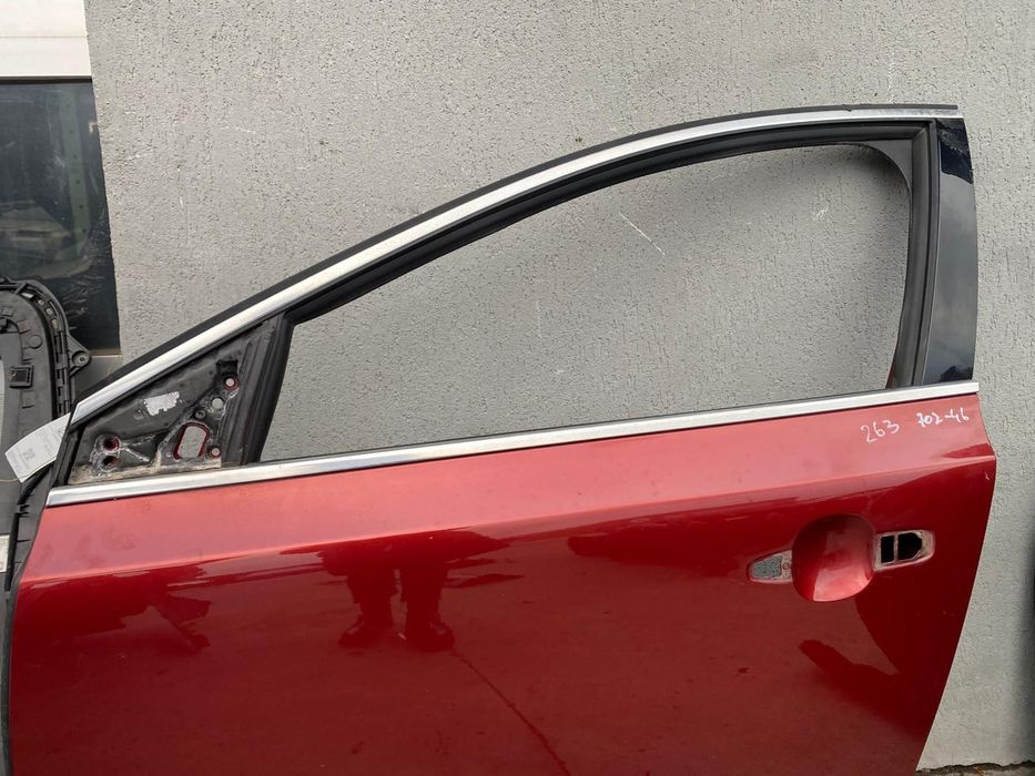 Usa stanga fata VOLVO V40 2012-2019 32321018