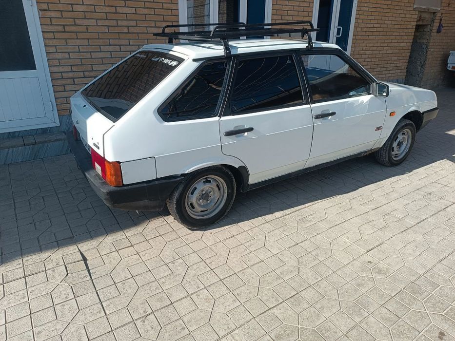 2109 vaz lada xechbek