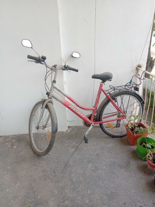 Vând bicicleta damă