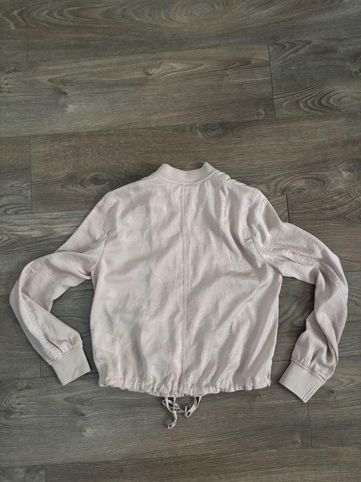 Лятно сатенено яке H&M