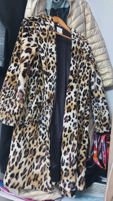 Леопардовое пальто шубка