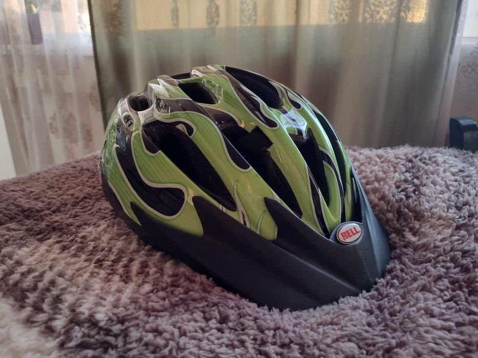 Каска BELL 50-57см