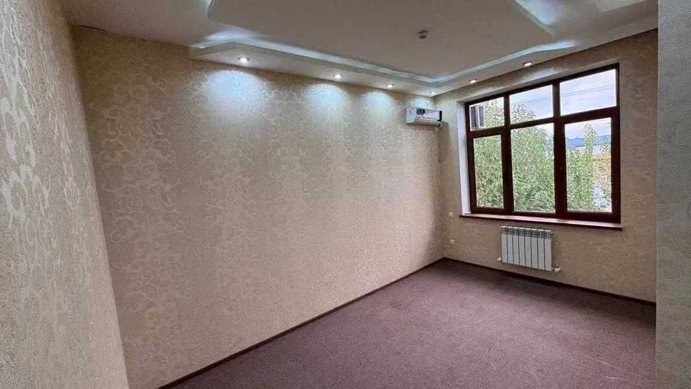 Сдаётся Евродом на Амира Темура 3 сотки современный Лофт