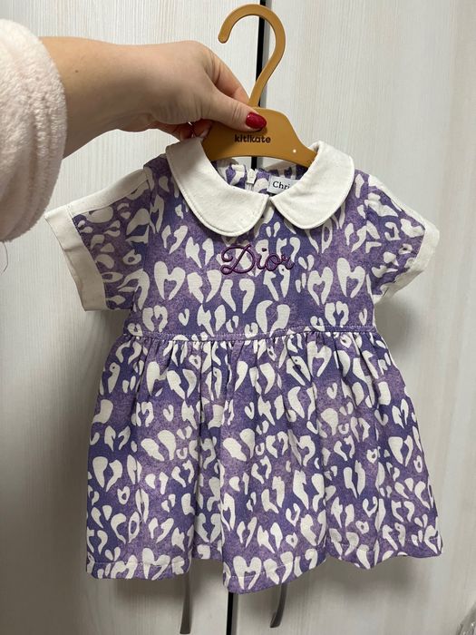 Бебешки рокли Guess, Next, Mayoral